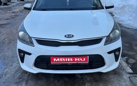 KIA Rio IV, 2017 год, 850 000 рублей, 1 фотография