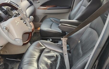 Mitsubishi Grandis, 2005 год, 650 000 рублей, 4 фотография