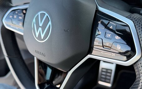 Volkswagen Tiguan II, 2021 год, 3 200 000 рублей, 12 фотография