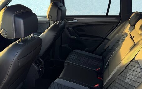 Volkswagen Tiguan II, 2021 год, 3 200 000 рублей, 14 фотография