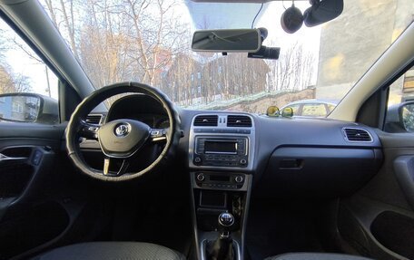 Volkswagen Polo VI (EU Market), 2017 год, 750 000 рублей, 8 фотография