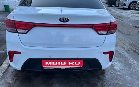 KIA Rio IV, 2017 год, 850 000 рублей, 2 фотография