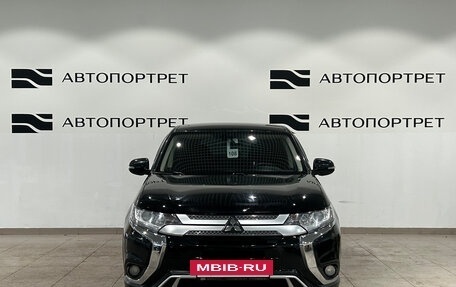 Mitsubishi Outlander III рестайлинг 3, 2019 год, 2 149 000 рублей, 9 фотография