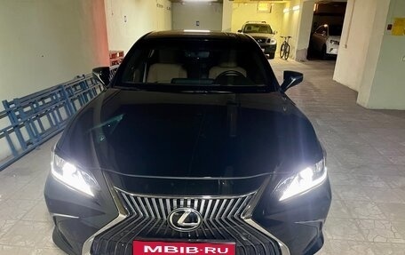 Lexus ES VII, 2021 год, 4 750 000 рублей, 1 фотография