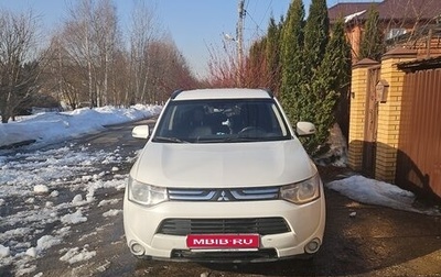 Mitsubishi Outlander III рестайлинг 3, 2013 год, 1 300 000 рублей, 1 фотография