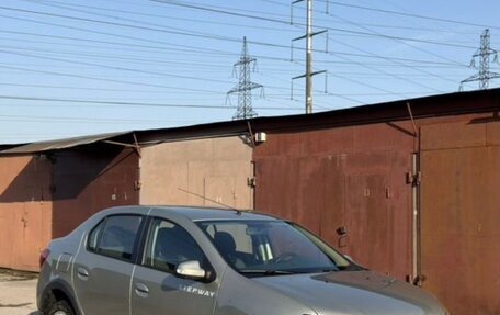 Renault Logan II, 2019 год, 1 500 000 рублей, 2 фотография