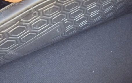 Renault Logan II, 2019 год, 1 500 000 рублей, 14 фотография