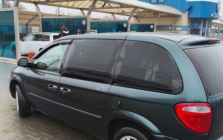 Chrysler Town & Country IV, 2005 год, 465 000 рублей, 5 фотография