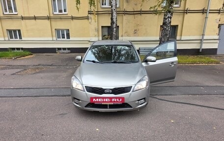 KIA cee'd I рестайлинг, 2011 год, 625 000 рублей, 6 фотография