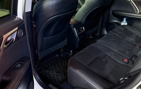 Lexus RX IV рестайлинг, 2016 год, 3 990 000 рублей, 4 фотография