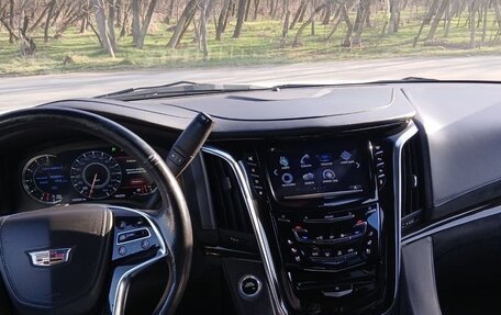 Cadillac Escalade IV, 2016 год, 4 500 000 рублей, 9 фотография