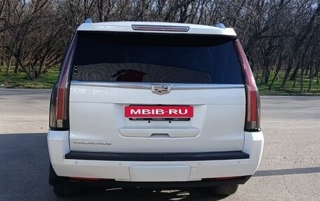 Cadillac Escalade IV, 2016 год, 4 500 000 рублей, 6 фотография