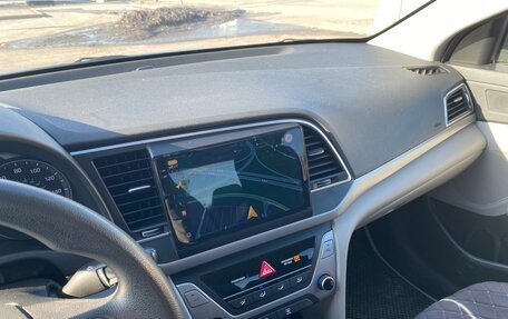 Hyundai Elantra VI рестайлинг, 2018 год, 1 420 000 рублей, 7 фотография