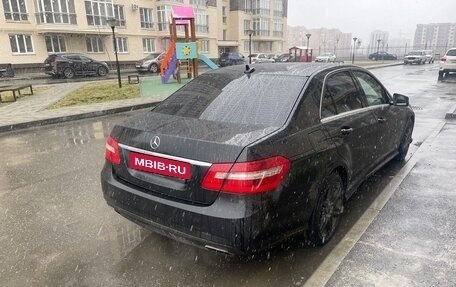 Mercedes-Benz E-Класс, 2012 год, 1 600 000 рублей, 3 фотография