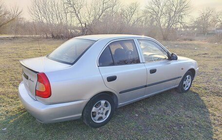 Hyundai Accent II, 2004 год, 350 000 рублей, 3 фотография
