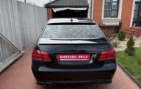 Mercedes-Benz E-Класс, 2013 год, 3 900 000 рублей, 4 фотография