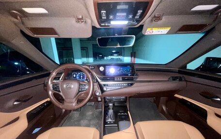 Lexus ES VII, 2021 год, 4 750 000 рублей, 13 фотография