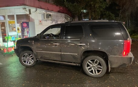 Cadillac Escalade III, 2011 год, 2 150 000 рублей, 11 фотография