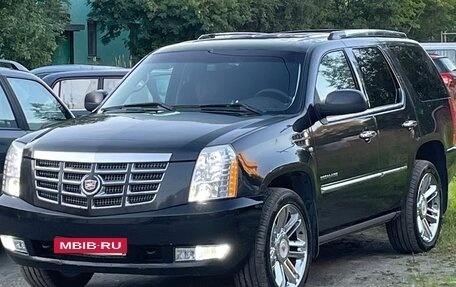 Cadillac Escalade III, 2011 год, 2 150 000 рублей, 2 фотография