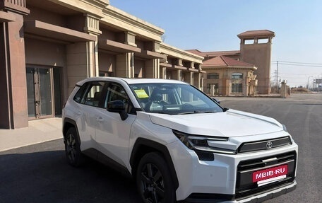 Toyota RAV4, 2026 год, 4 200 000 рублей, 3 фотография