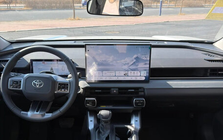 Toyota RAV4, 2026 год, 4 200 000 рублей, 9 фотография