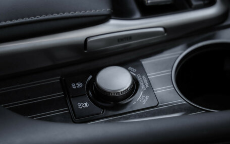 Lexus RX IV рестайлинг, 2017 год, 5 149 000 рублей, 37 фотография