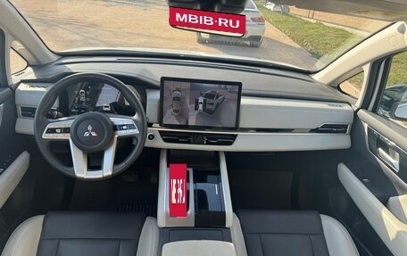 Mitsubishi Airtrek, 2022 год, 4 180 000 рублей, 11 фотография