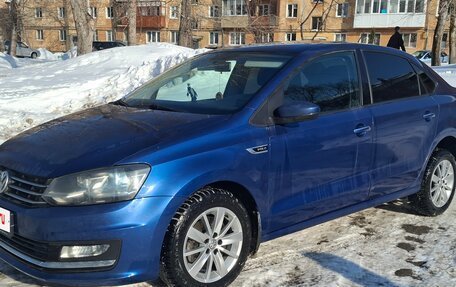 Volkswagen Polo VI (EU Market), 2018 год, 1 300 000 рублей, 2 фотография