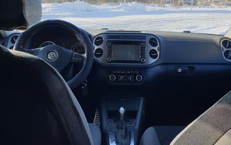 Volkswagen Tiguan I, 2015 год, 2 100 000 рублей, 6 фотография