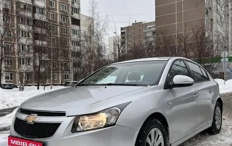 Chevrolet Cruze II, 2012 год, 785 000 рублей, 7 фотография