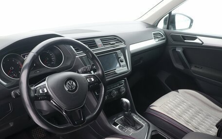 Volkswagen Tiguan II, 2017 год, 1 984 000 рублей, 5 фотография