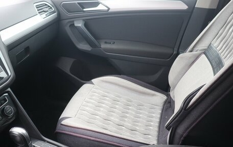 Volkswagen Tiguan II, 2017 год, 1 984 000 рублей, 16 фотография