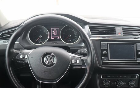 Volkswagen Tiguan II, 2017 год, 1 984 000 рублей, 13 фотография