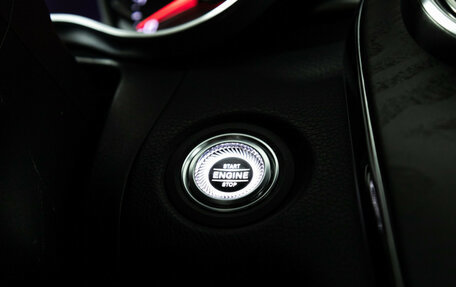 Mercedes-Benz C-Класс, 2018 год, 2 799 700 рублей, 21 фотография