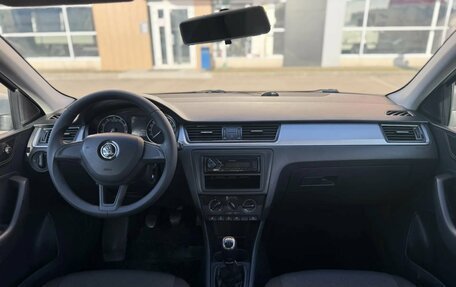 Skoda Rapid I, 2018 год, 950 000 рублей, 5 фотография