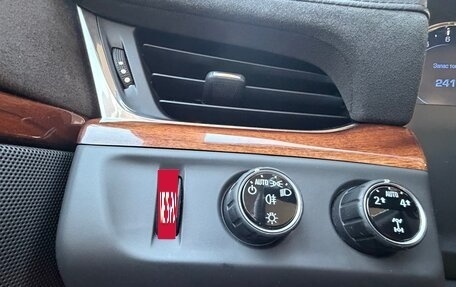 Cadillac Escalade IV, 2015 год, 3 600 000 рублей, 15 фотография