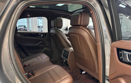 Porsche Cayenne III, 2021 год, 11 290 000 рублей, 28 фотография