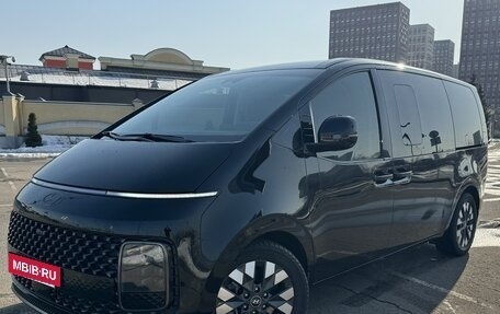 Hyundai Staria, 2024 год, 7 200 000 рублей, 2 фотография