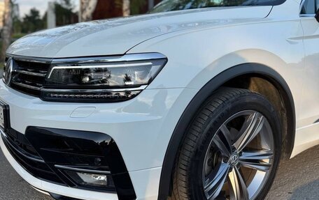Volkswagen Tiguan II, 2018 год, 2 950 000 рублей, 4 фотография