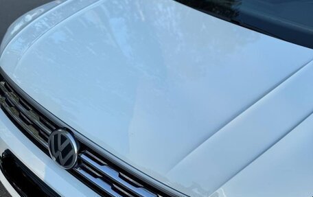 Volkswagen Tiguan II, 2018 год, 2 950 000 рублей, 5 фотография