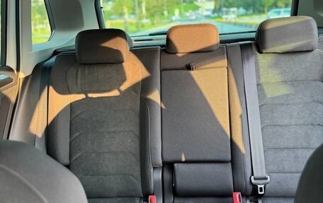 Volkswagen Tiguan II, 2018 год, 2 950 000 рублей, 11 фотография