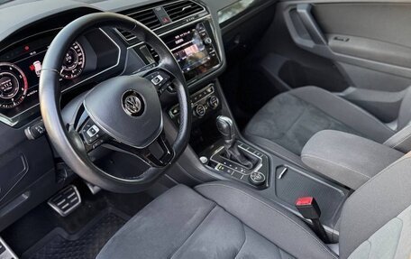 Volkswagen Tiguan II, 2018 год, 2 950 000 рублей, 12 фотография