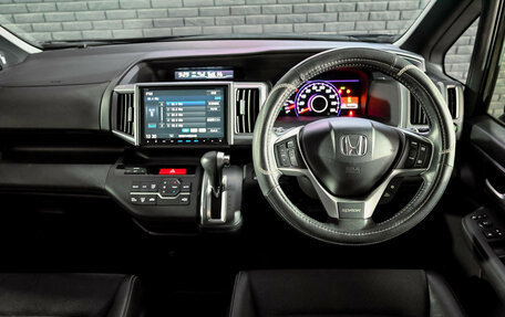 Honda Stepwgn IV, 2014 год, 1 680 000 рублей, 17 фотография