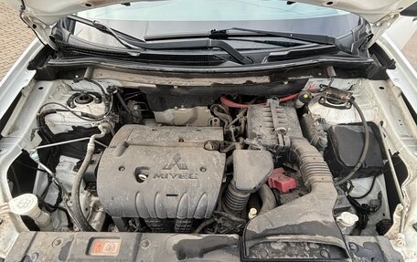 Mitsubishi Outlander III рестайлинг 3, 2014 год, 1 690 000 рублей, 9 фотография