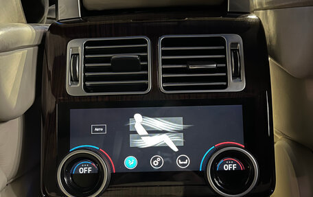 Land Rover Range Rover IV рестайлинг, 2013 год, 3 500 000 рублей, 24 фотография