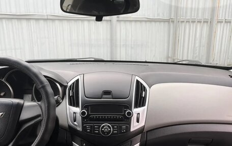 Chevrolet Cruze II, 2013 год, 820 000 рублей, 3 фотография