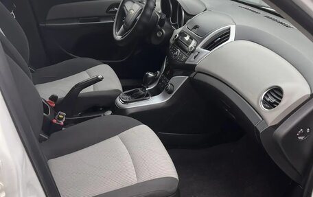 Chevrolet Cruze II, 2013 год, 820 000 рублей, 16 фотография