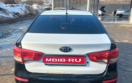 KIA Rio III рестайлинг, 2016 год, 420 000 рублей, 15 фотография