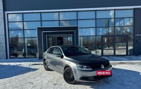 Volkswagen Jetta VI, 2012 год, 950 000 рублей, 3 фотография