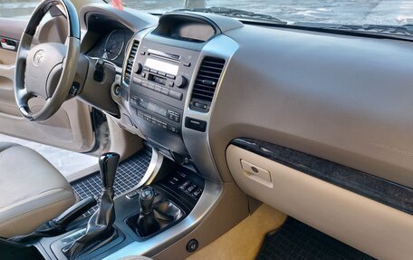 Toyota Land Cruiser Prado 120 рестайлинг, 2008 год, 3 120 000 рублей, 31 фотография